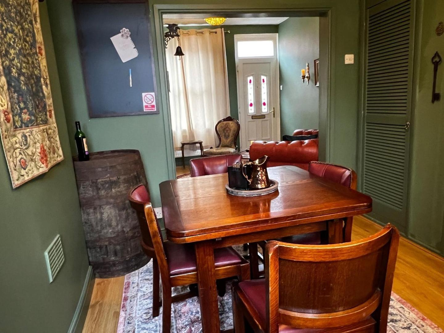 Robin'S Hollow: 2Bd Home Near Wrexham Afc Ngoại thất bức ảnh